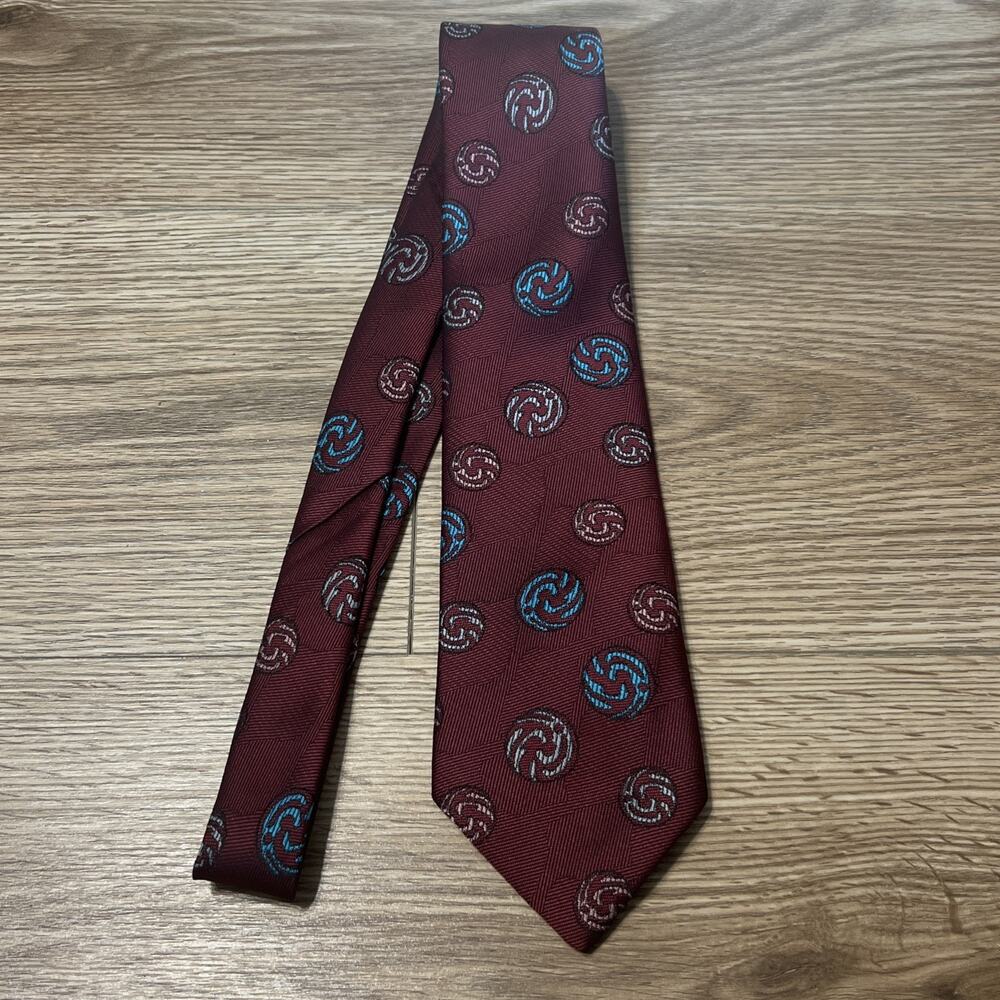 VINTAGE McGregor Dark Red Geometric Polyester Silk Blend 80s Made in USA (A11)